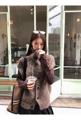 Multicolor Turtleneck Knit Vest 