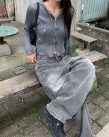 Line big pocket denim pants