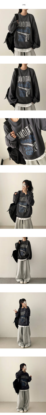 Shunnel Vintage Crack Printed Sweatshirt