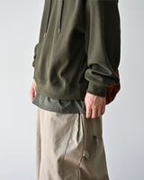 シオ トーン レイヤード フーディー