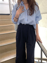 a loosefit cropped shirt, sky blue