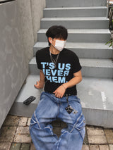 Never Them Lettering Short-Sleeved T-Shirt 4C