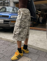 オフミリタリーカーゴバミューダパンツ