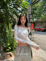 Item Span off shoulder long sleeve tee