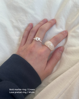 Love Pretzel Ring