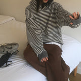 Koyu Button Stripe Warmer Hooded T-shirt