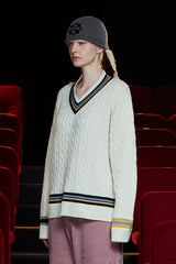 CABLE V NECK CRICKET KNIT / IVORY