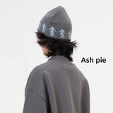 Dancing person knitted hat