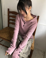 エルズボタンリブフードニット