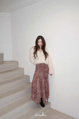 Layer Renaissance Long Skirt