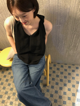 Glam sleeveless blouse
