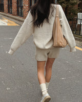 Niyou V-neck knitwear & short pants set