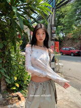 Item Span off shoulder long sleeve tee