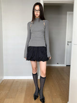 half-turtleneck shoulder slit ribbed long-sleeved T-shirt