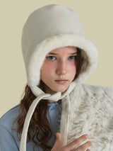 FUR TRIM BONNET HAT IN CREAM WING