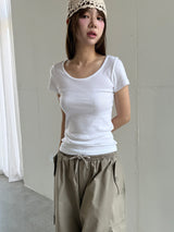 UネックスリムTシャツ