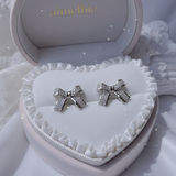 [IVE Leeseo Necklace] デリケートボウピアス - Silver Color