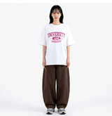 オーバーフィットクルーネックユニバーシティカーモ半袖Tシャツ ホワイトピンク