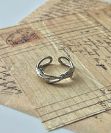 Unique Thorns Ring