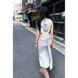 ROPE KNOTTED BACK HOOD