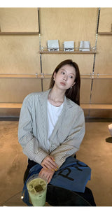 ストライプカラーレッドシャツレイヤードTシャツ