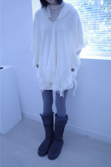 Bohem tassel button knit cape