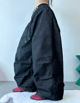 ステッチングポイントパラシュートデニムパンツ🖤