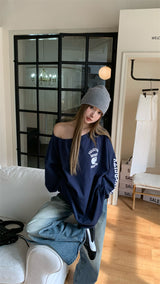 Boxy loose fit off-shoulder sweatshirt
