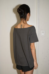 520 Off-Shoulder T-shirt (Charcoal)