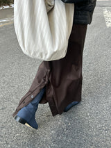 WANDERER BUTTON PLEAT SKIRT - BROWN