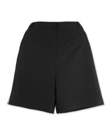 ESSENTIAL TWO-TUCK BERMUDA PANTS_BLACK