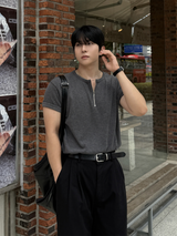 Deek zipper henry-neck short sleeve knit