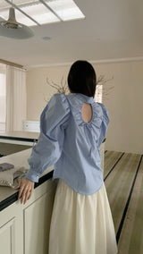 [SALE] Sora Back Point Shoulder Puff Blouse