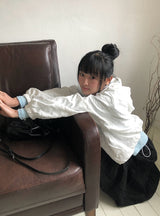 コッパーフラワーエンボスストリングフードジャケット