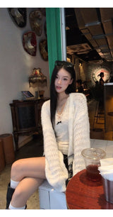 Best Lace V-neck Frill Sleeveless T-shirt