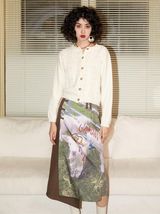 Round neck knitted cardigan sweater with regular shoulder and woolen fabric