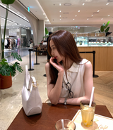 Weekly Half-Open Collar Sleeveless Knit / 2 colors