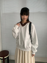 Picken V-neck Over Sweatshirt