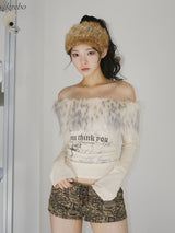 ファーホットガールロングスリーブオフショルダーTシャツ