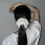 Billie lace scrunch