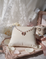 アドラブル リボンパールチョーカーネックレス- Rosegold Color