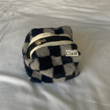 Clam ラウンドポーチ_ファーダークグレーチェッカーボード