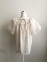 Gureum puff blouse