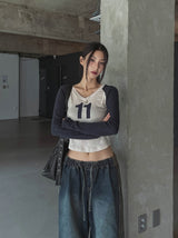 11 V-neck color matching raglan long sleeves