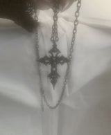 スケルトンダークアンティーククロスネックレス