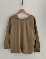 Yuto One Off-Shoulder T-Shirt
