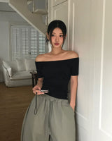 [MADE] ミューズスリムフィットオフショルダーショートスリーブTシャツ
