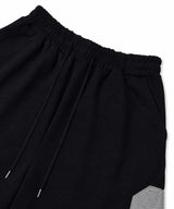 ナンバリング パッチ バミューダ スウェットパンツ -ブラック