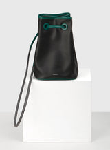 BAZAS bucket leather bag / Matte Black