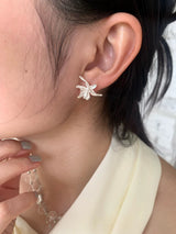 Matt flower earrings